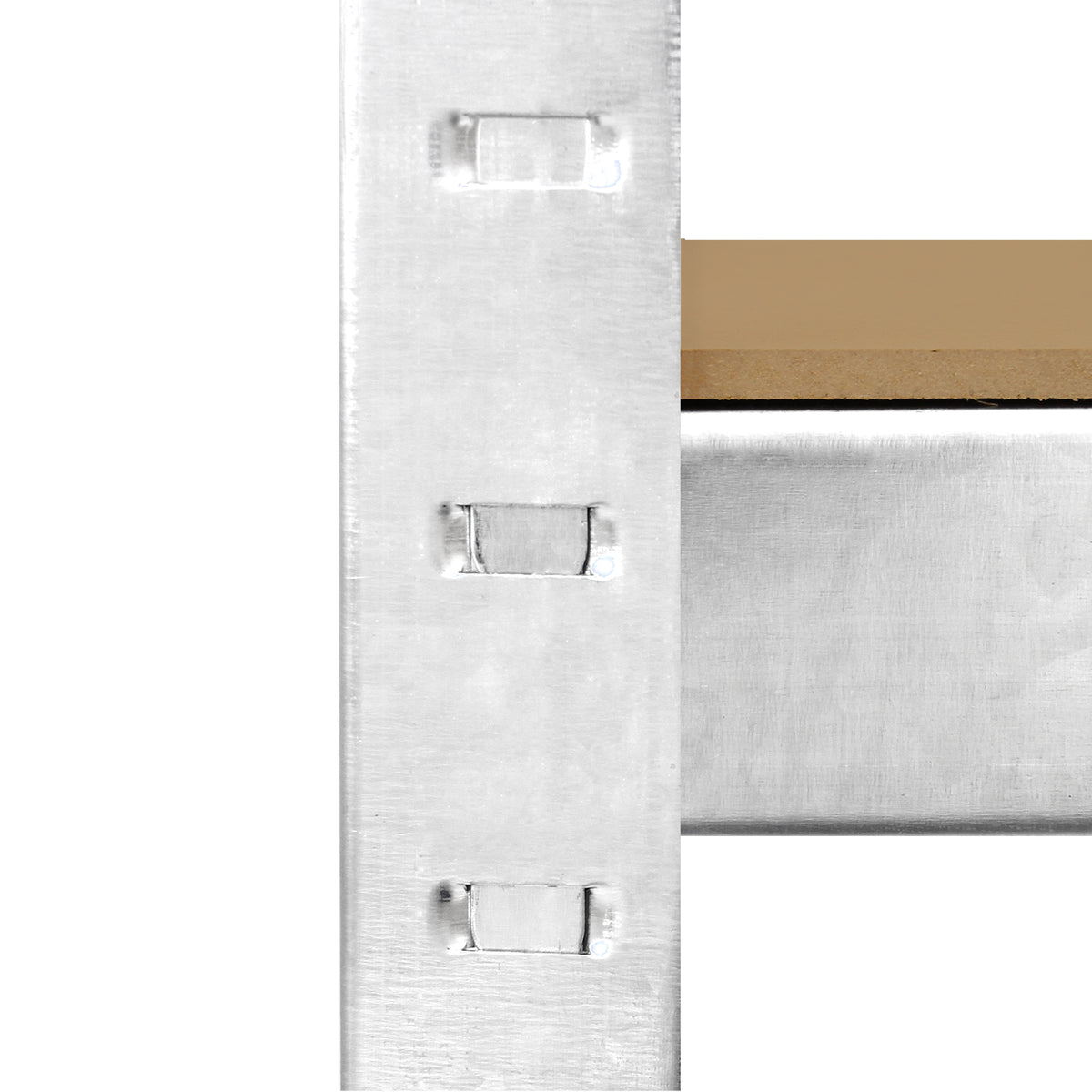 Detailaufnahme eines stabilen, silbernen Metallregals mit klaren, strukturierten Oberflächen und robusten Verbindungen, ideal für Lagerung