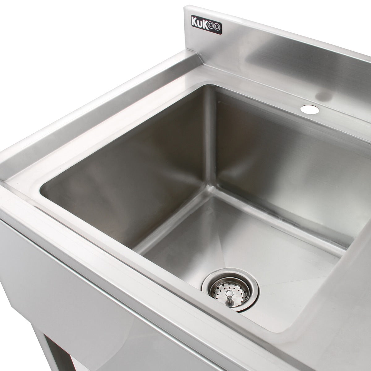 Edelstahl Gastrospüle mit einem großen, rechteckigen Becken auf der linken Seite, glänzende Oberfläche, robustes Design und integrierter Abflussöffnung