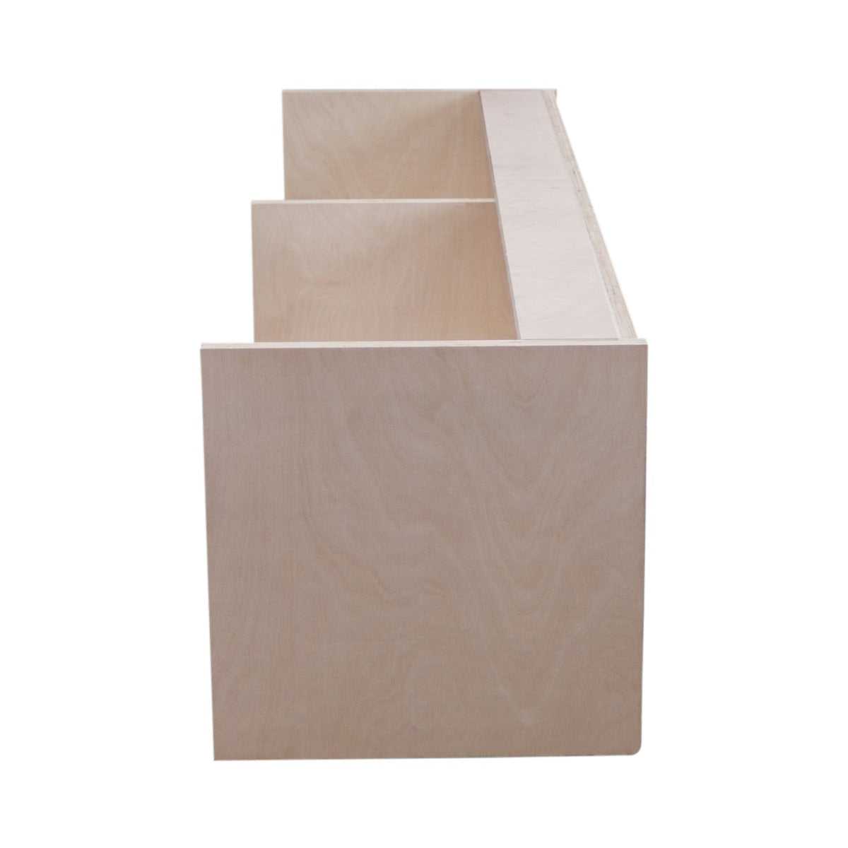 Hängeschrank für Wohnwagen in hellem Holz, 120 cm lang, 25 cm hoch und 25 cm tief, mit glatter Oberfläche und klaren Linien für modernen Stil