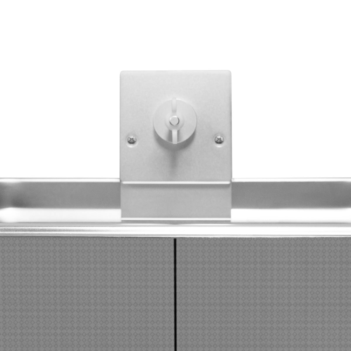 Ultraschall-Schallplattenreiniger von T-Mech mit silbernem Gehäuse, präziser Steuerung und modernem, minimalistischen Design für effektive Reinigung