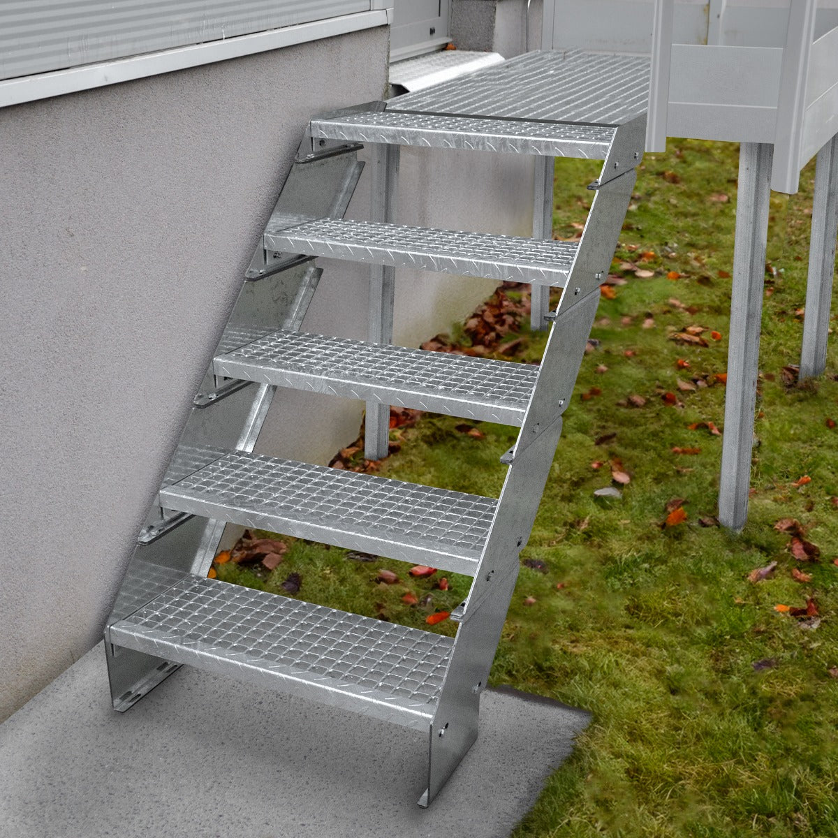 Verstellbare Treppe aus verzinktem Stahl mit sechs rutschfesten Stufen, 900 mm breit, ideal für den Außenbereich, robust und langlebig