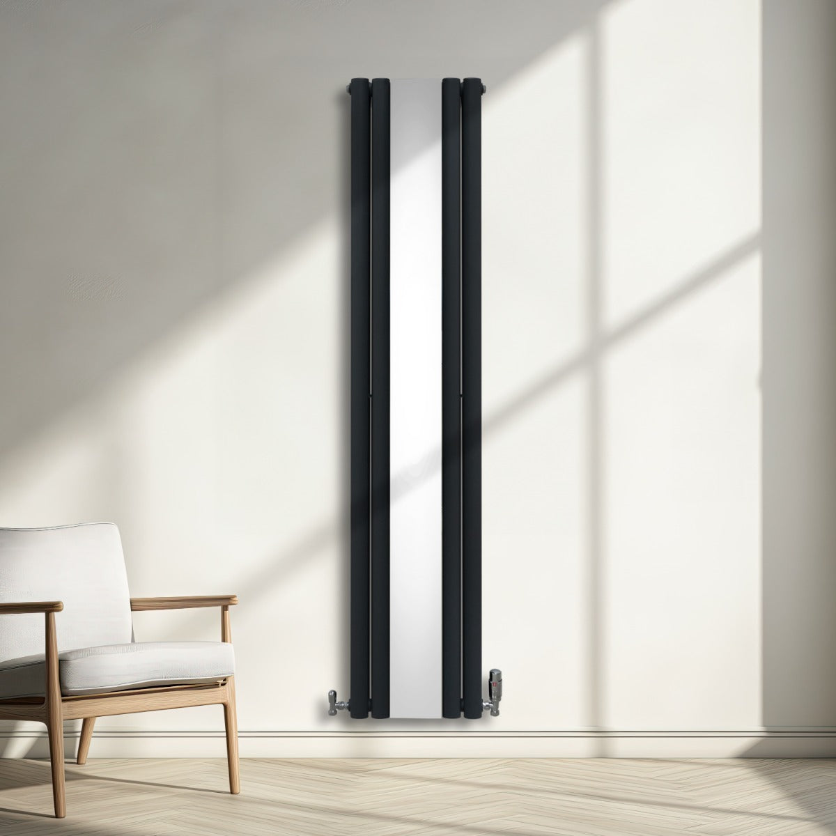 Ovaler Röhrenheizkörper in Anthrazitgrau mit integriertem Spiegel, 1800mm x 380mm, schlankes Design, ideal für moderne Wohnräume
