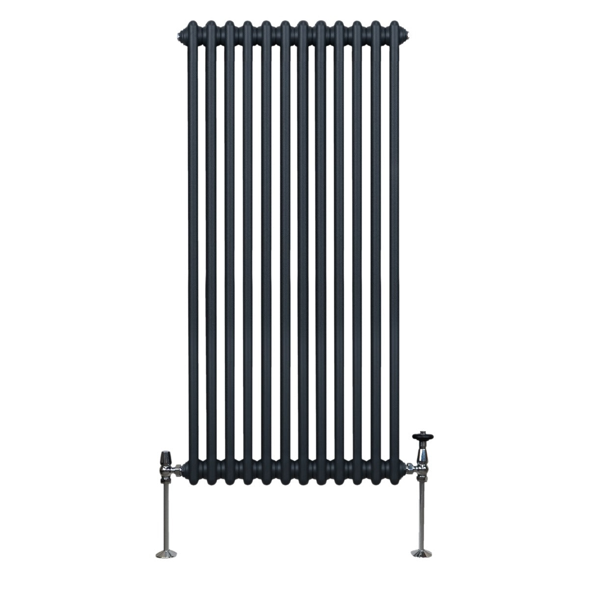 Traditioneller 2-Spalten-Heizkörper in Anthrazitgrau, 1500 x 562 mm, mit vertikalen Röhren und verchromten Ventilen für elegantes Design und effiziente Wärmeabgabe