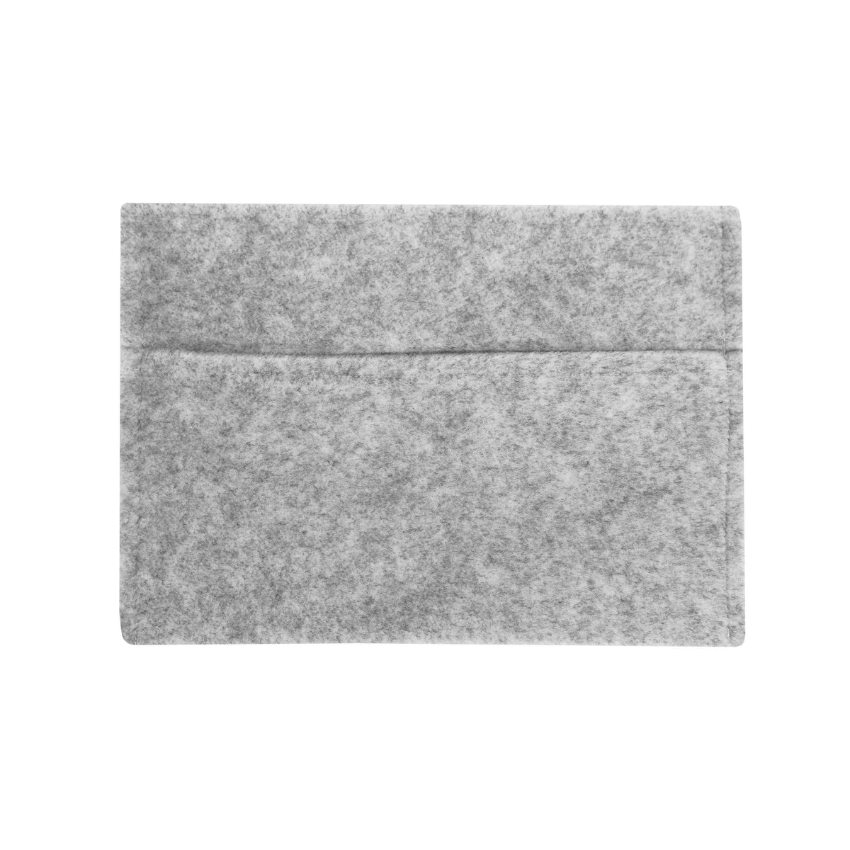 Silbergraue Aufbewahrungstasche aus weichem Filz mit glatter Oberfläche und minimalistischer Form, ideal für Ordnung und Stil