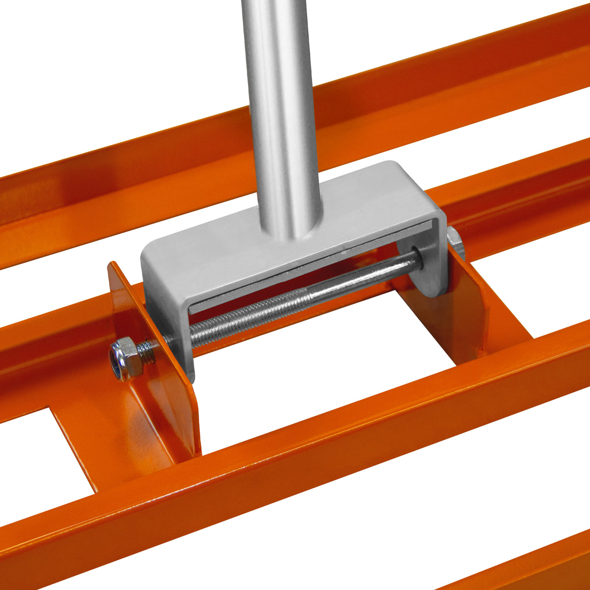 Rasennivellierer und Rotationsstreuer in leuchtendem Orange mit robustem Metallrahmen und verstellbarem Griff für präzise Bodenbearbeitung