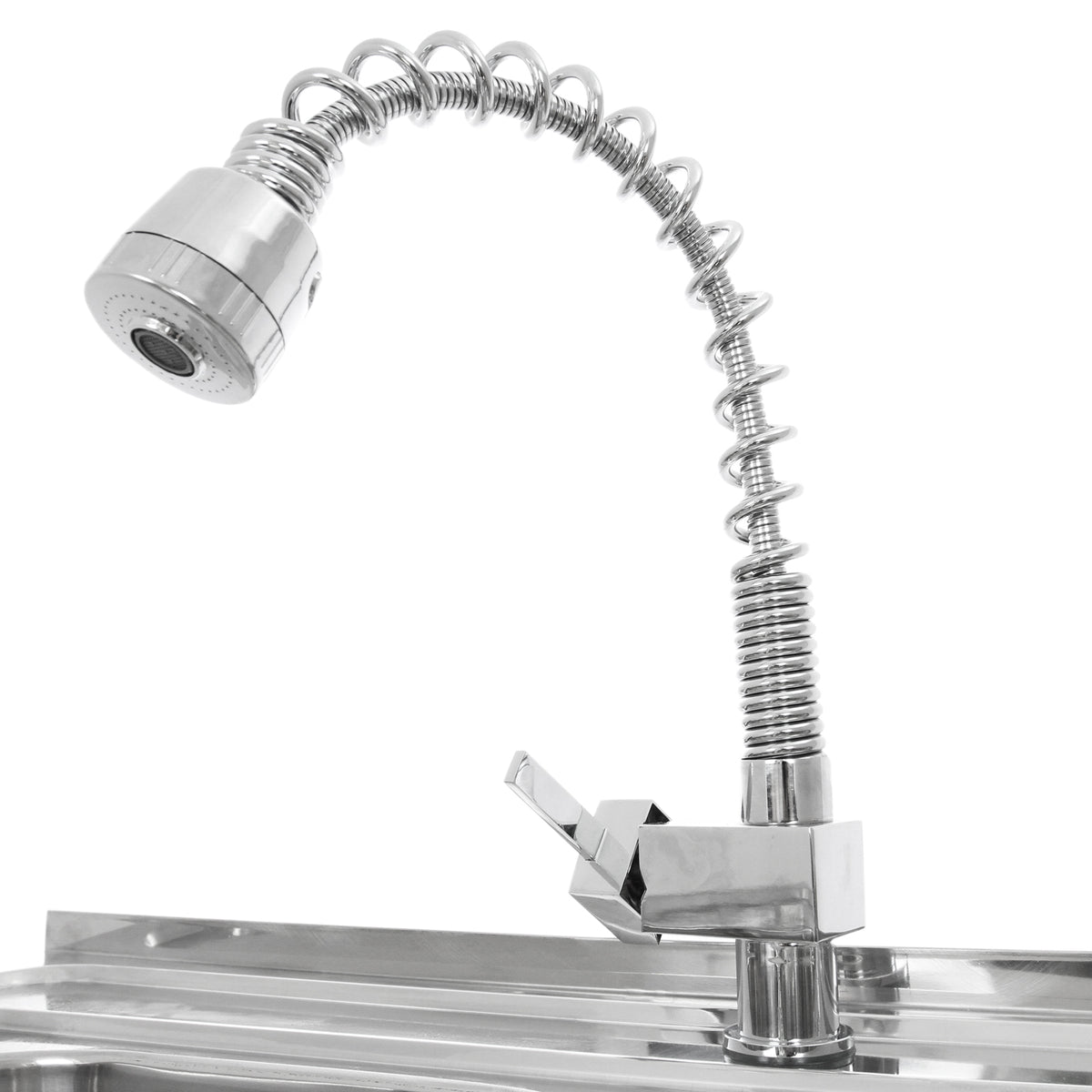 Hochwertige Gastrospüle mit glänzendem Edelstahl, flexibler, spiralförmiger Wasserhahn und praktischer Abtropffläche auf der rechten Seite