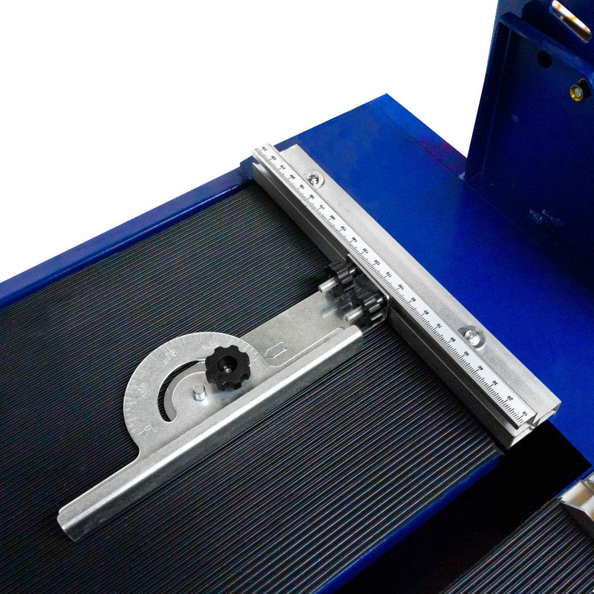 Blauer Fliesenschneider mit einem 1200 mm Tisch, präziser Schnittführung, robustem Metallrahmen und rutschfester Oberfläche für optimale Stabilität beim Schneiden