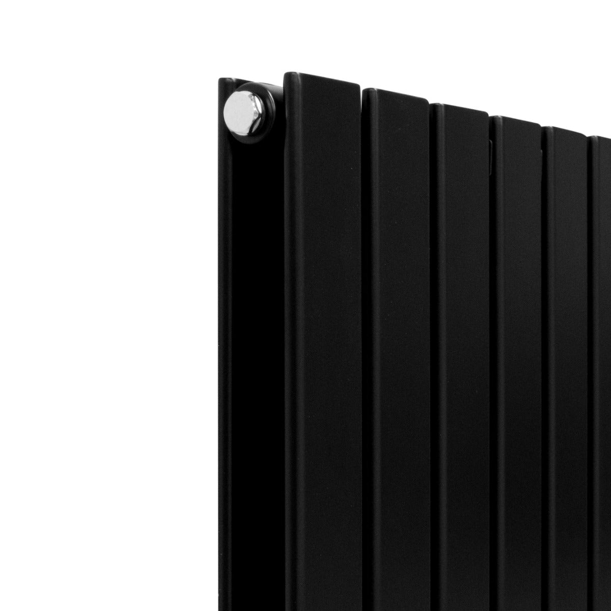 Mattschwarzer Paneelheizkörper mit schlankem Design, 1600mm x 420mm, aus hochwertigem Metall, ideal für moderne Innenräume und effiziente Wärmeverteilung