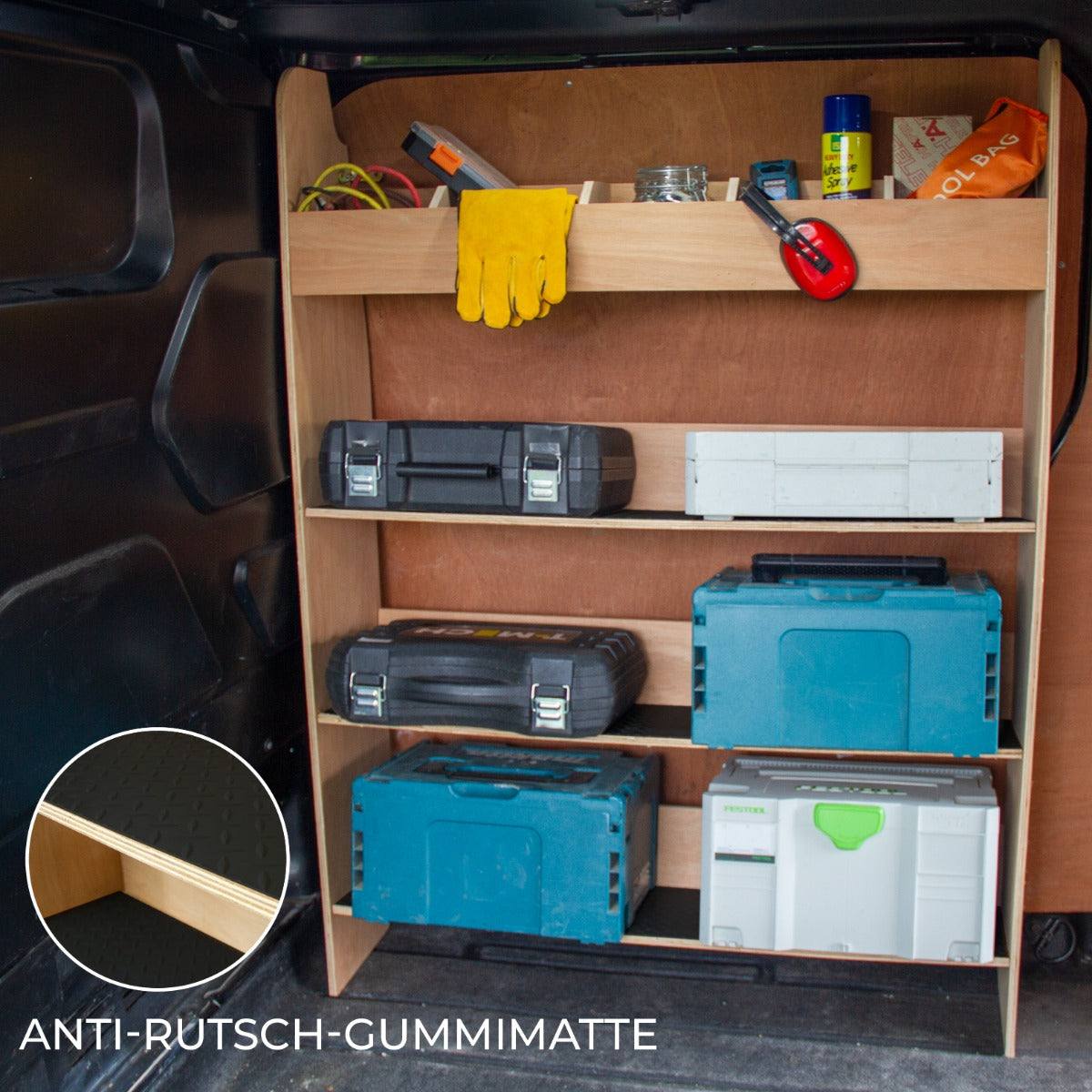 Holzwerkzeugkasten für Ford Transit Custom mit mehreren Regalen, gefüllt mit blauen und grauen Werkzeugkisten sowie gelben Handschuhen, auf rutschfester Matte