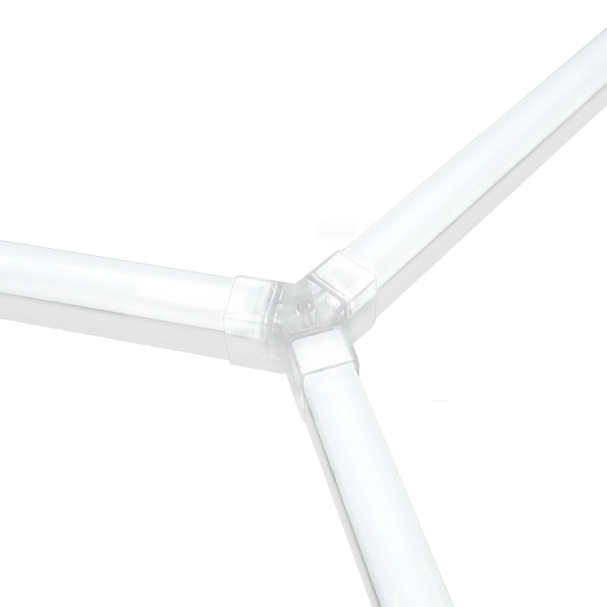 Sechseckige LED-Leuchten in transparentem Design, die an den Kanten verbunden sind, ideal für belüftete Garagenbodenfliesen in Grau