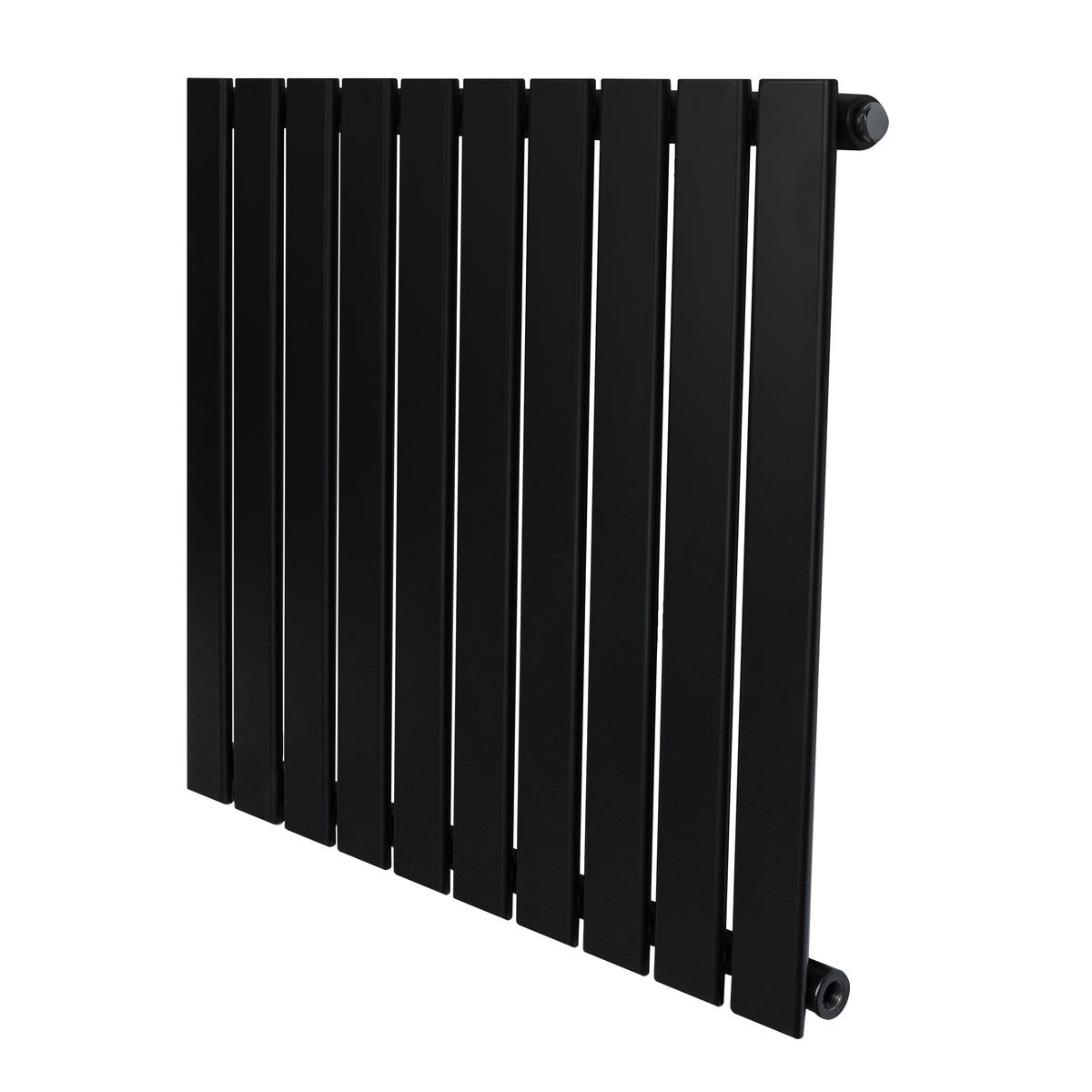 Flachheizkörper in Schwarz, 600mm x 700mm, mit schlanken, vertikalen Lamellen und modernen Befestigungen, ideal für stilvolle Heizlösungen