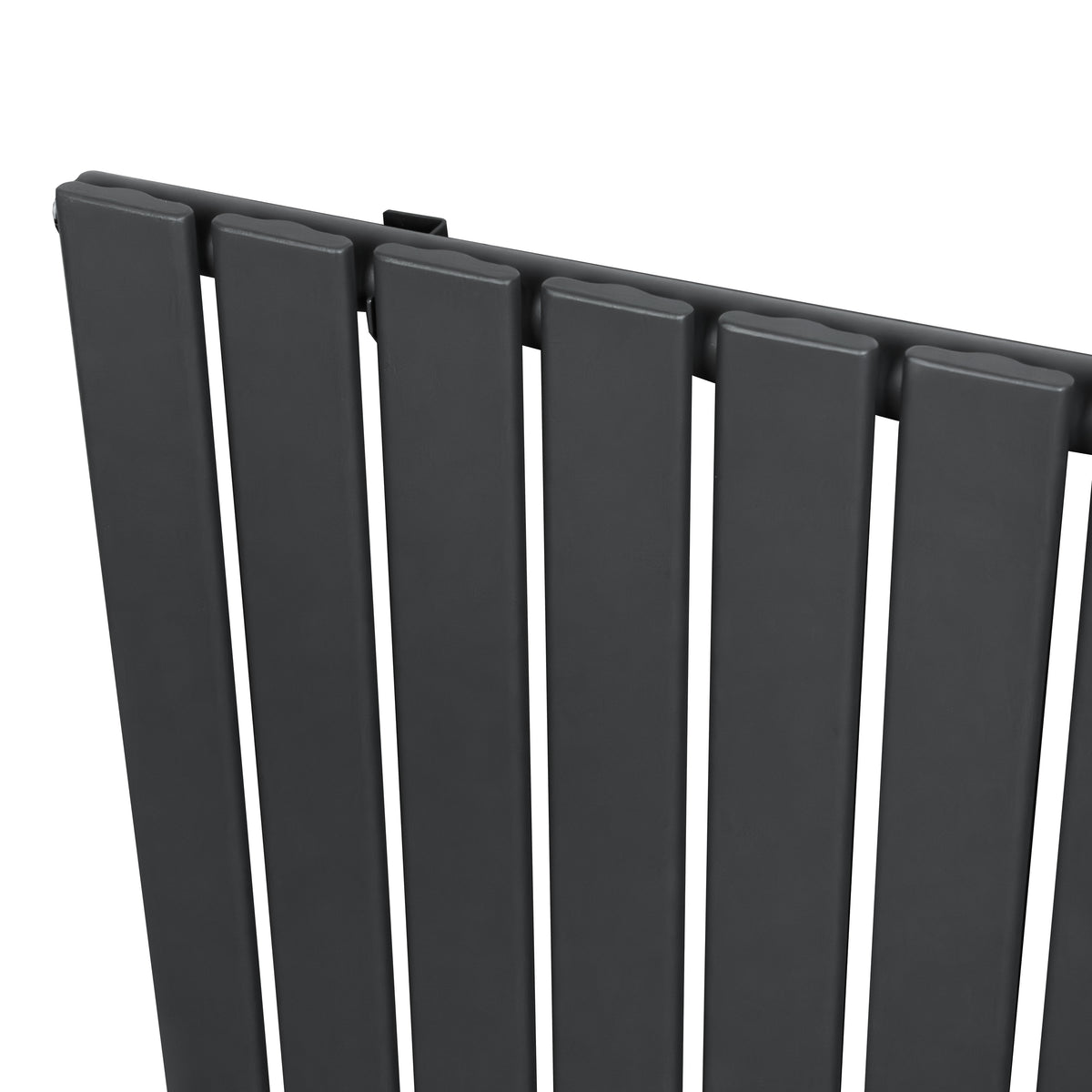 Flachheizkörper in Anthrazitgrau, 1800mm x 420mm, mit vertikalen Lamellen und mattem Finish, ideal für moderne Wohnräume