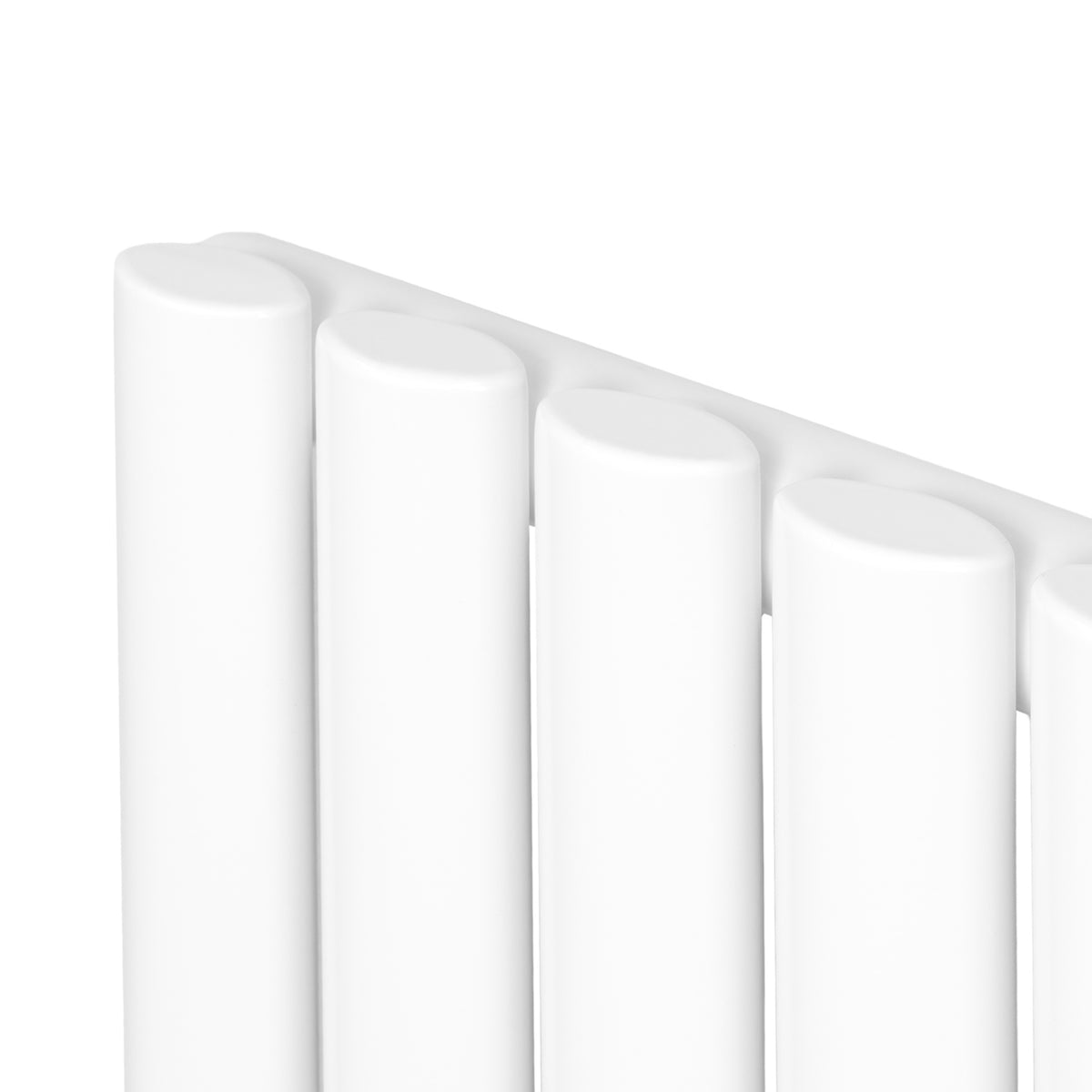 Weißer Gliederheizkörper mit glatten, runden Röhren, 1800mm x 480mm, ideal für moderne Wohnräume und effiziente Wärmeverteilung
