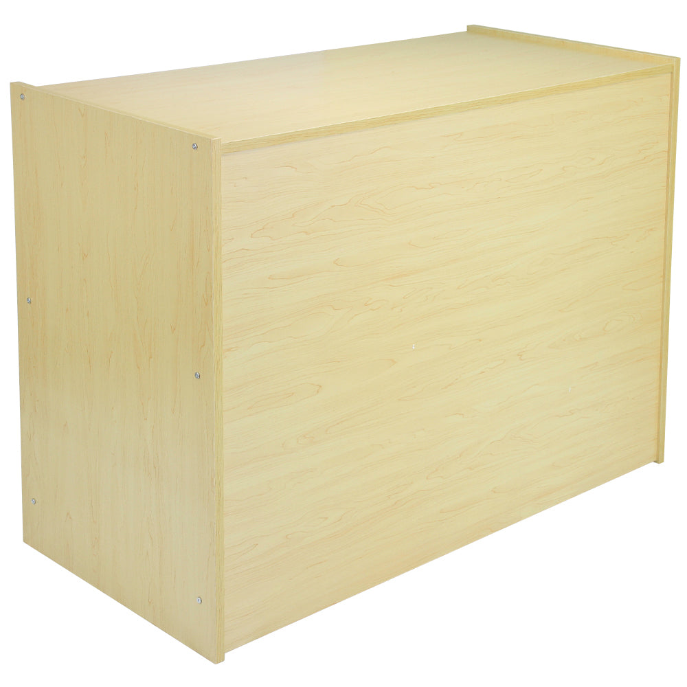 Hellbeige Ahorn-Ladenmöbel mit glatter Oberfläche und schlichten Kanten, ideal für moderne Verkaufsräume und vielseitige Nutzung