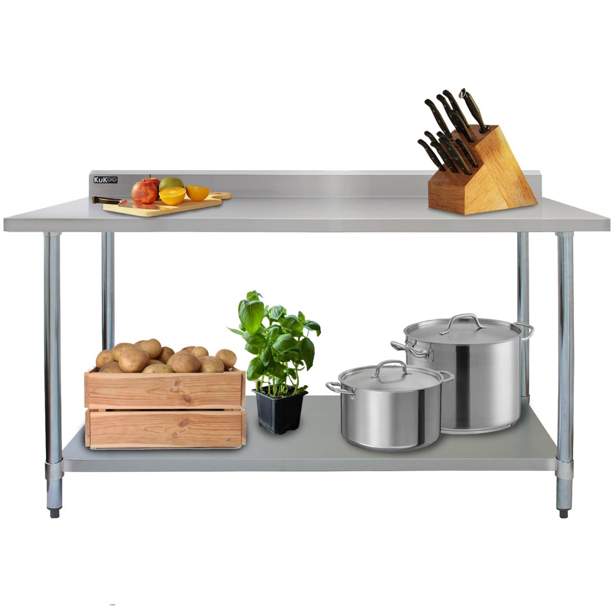 Edelstahl Gastrotisch mit glatter Arbeitsfläche, darunter eine Holzbox mit Kartoffeln, zwei silberne Töpfe und ein Kräutertopf, ergänzt durch ein Messerblock