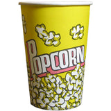 Gelber Popcornkarton mit buntem Popcorn-Muster und dem Wort "Popcorn" in großen, auffälligen Buchstaben, ideal für Veranstaltungen und Kinoabende