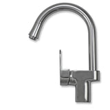Eleganter, hochglänzender Edelstahl-Wasserhahn mit geschwungener Form und praktischer Hebelsteuerung, ideal für moderne Einbauspülen