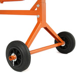 Robuster orangefarbener Betonmischer mit 70 Litern, ausgestattet mit stabilen schwarzen Rädern und einem soliden Metallgestell für einfache Mobilität