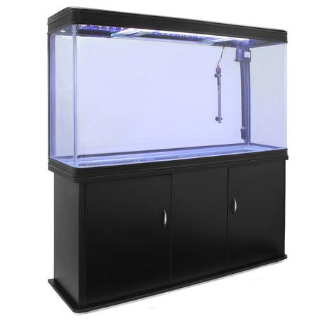 Schwarzes 300-Liter-Aquarium mit klarem Glas, beleuchtet von oben, auf einem stabilen Unterschrank mit zwei Türen für einfachen Zugang