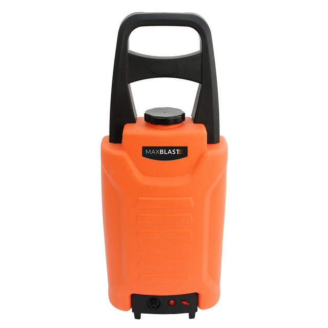 Robuster 30L Wasserwagen in leuchtendem Orange mit schwarzem Tragegriff, ideal für Gartenarbeiten und Bewässerung, aus strapazierfähigem Kunststoff gefertigt