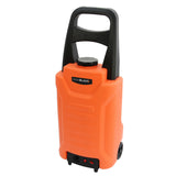 Robuster 30L Wasserwagen in leuchtendem Orange mit schwarzem Griff und Rollen für einfache Mobilität, ideal für Garten und Outdoor-Aktivitäten