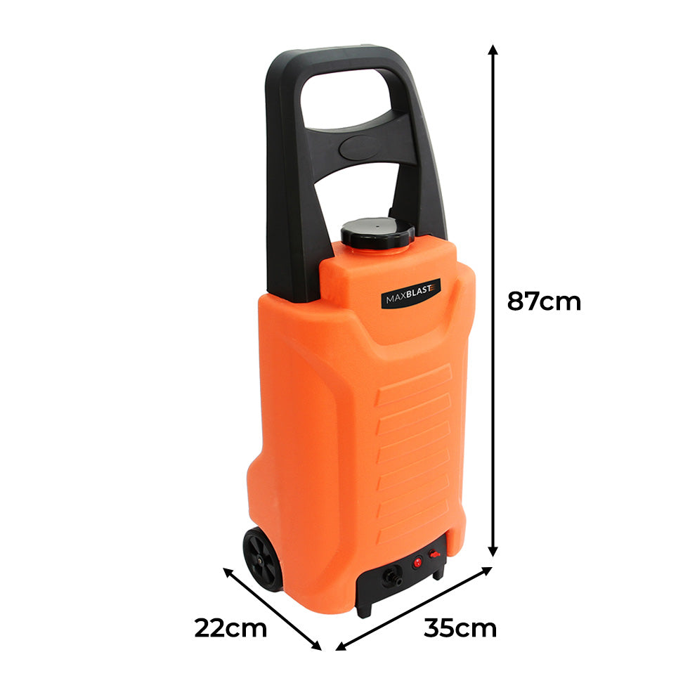 Robuster 30L Wasserwagen in leuchtendem Orange mit ergonomischem Griff, zwei Rädern und einem stabilen, strukturierten Gehäuse für einfache Handhabung