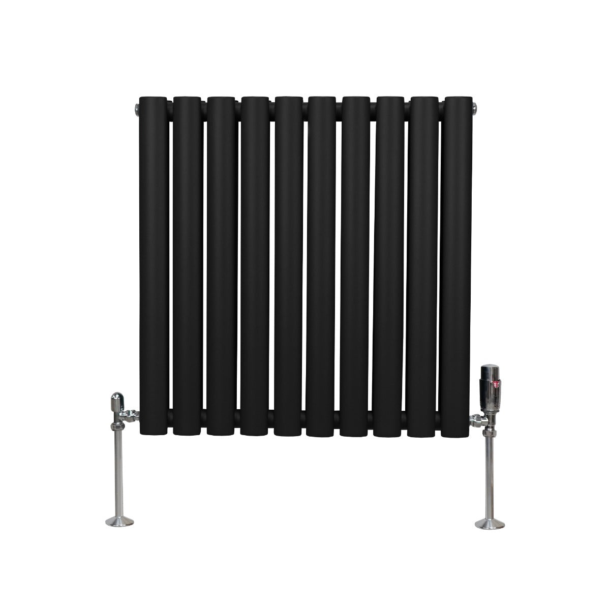 Schwarzer ovaler Röhrenheizkörper mit neun vertikalen Röhren und glänzenden Chrom-Thermostatventilen, ideal für moderne Innenräume