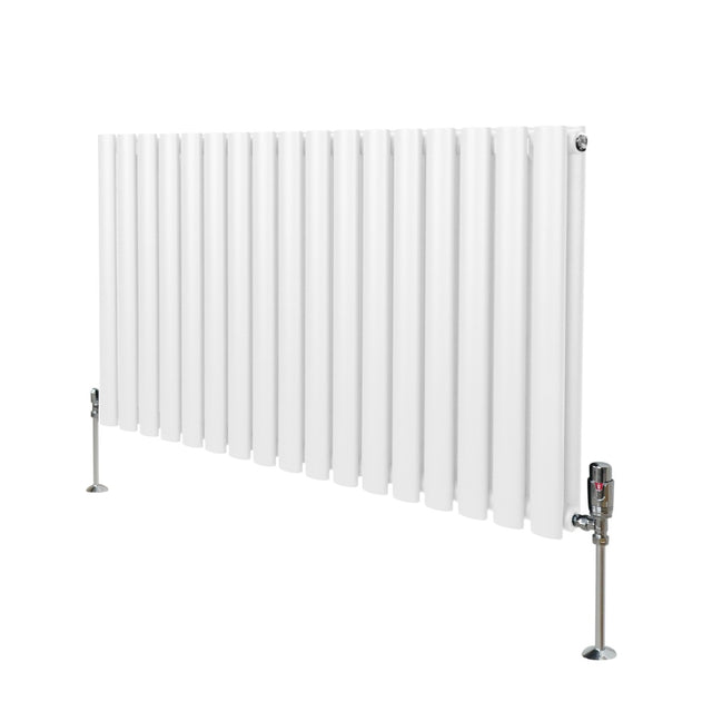 Ovaler Röhrenheizkörper in Weiß mit Chrom-Thermostatventilen, 600mm x 1020mm, bietet moderne Eleganz und effiziente Wärmeverteilung in jedem Raum