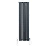 Ovaler Röhrenheizkörper in Anthrazitgrau, 1800mm x 480mm, mit glänzenden Chrom-Thermostatventilen und schlankem, modernem Design