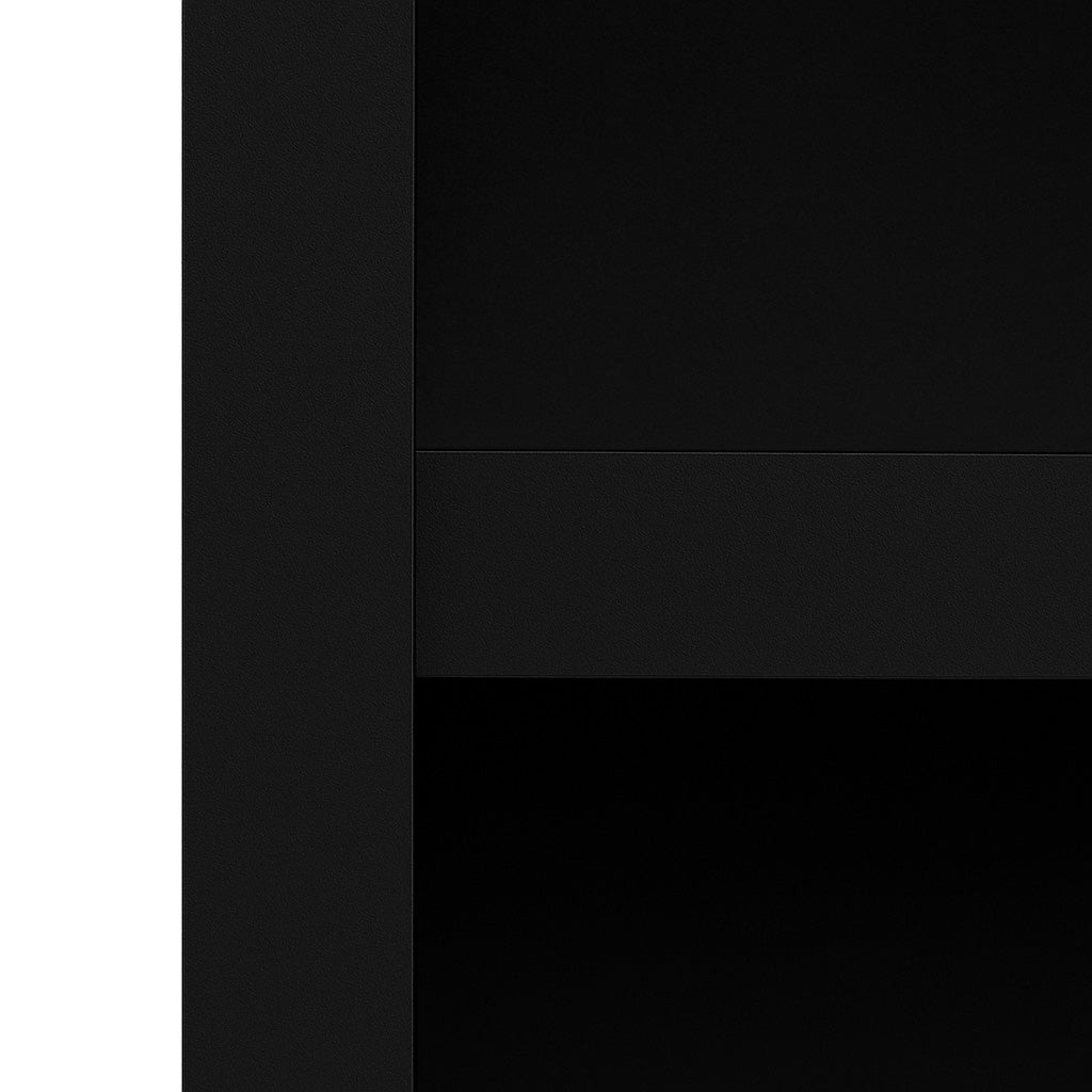 Schwarze Ladentheke mit Kassenblock, modernes Design, glatte Oberfläche, rechteckige Form, ideal für Einzelhandelsgeschäfte und Verkaufsräume