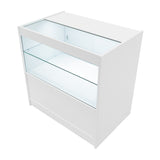 Moderne, weiße LED-Ladentheke mit gläserner Vitrine und klaren Linien, ideal für die Präsentation von Produkten in Geschäften