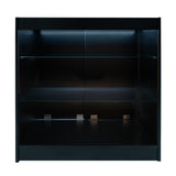 Schwarze LED-Ladentheke mit zwei Glasregalen, elegant und modern, ideal für die Präsentation von Produkten in Geschäften oder Ausstellungen