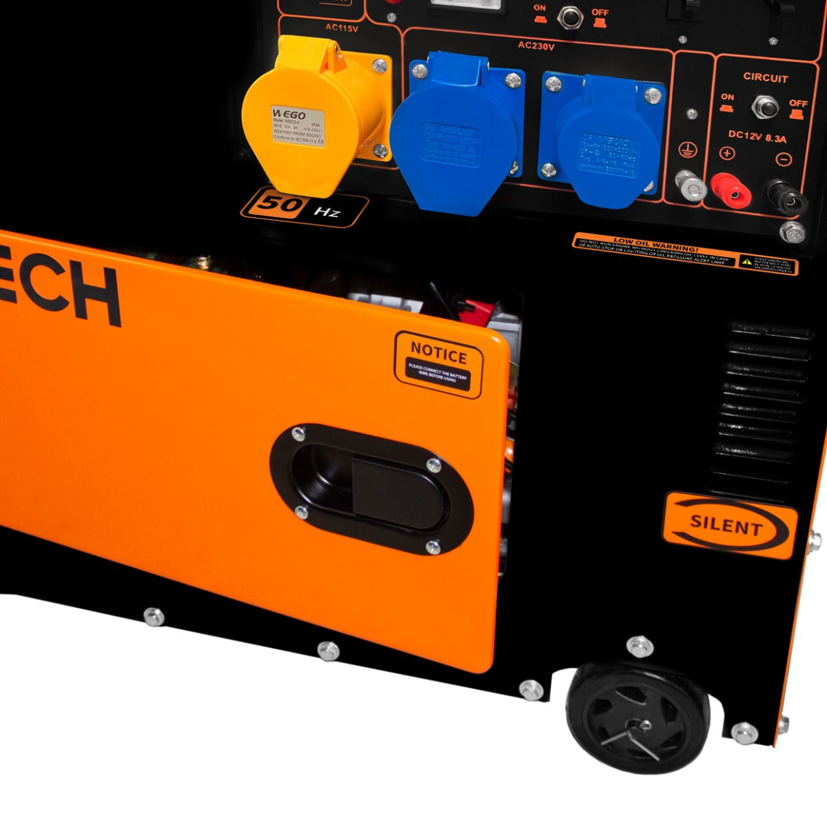 Der T-Mech Diesel Generator in Schwarz und Orange bietet eine geräuschlose Stromerzeugung mit verschiedenen Anschlüssen und einem robusten Gehäuse