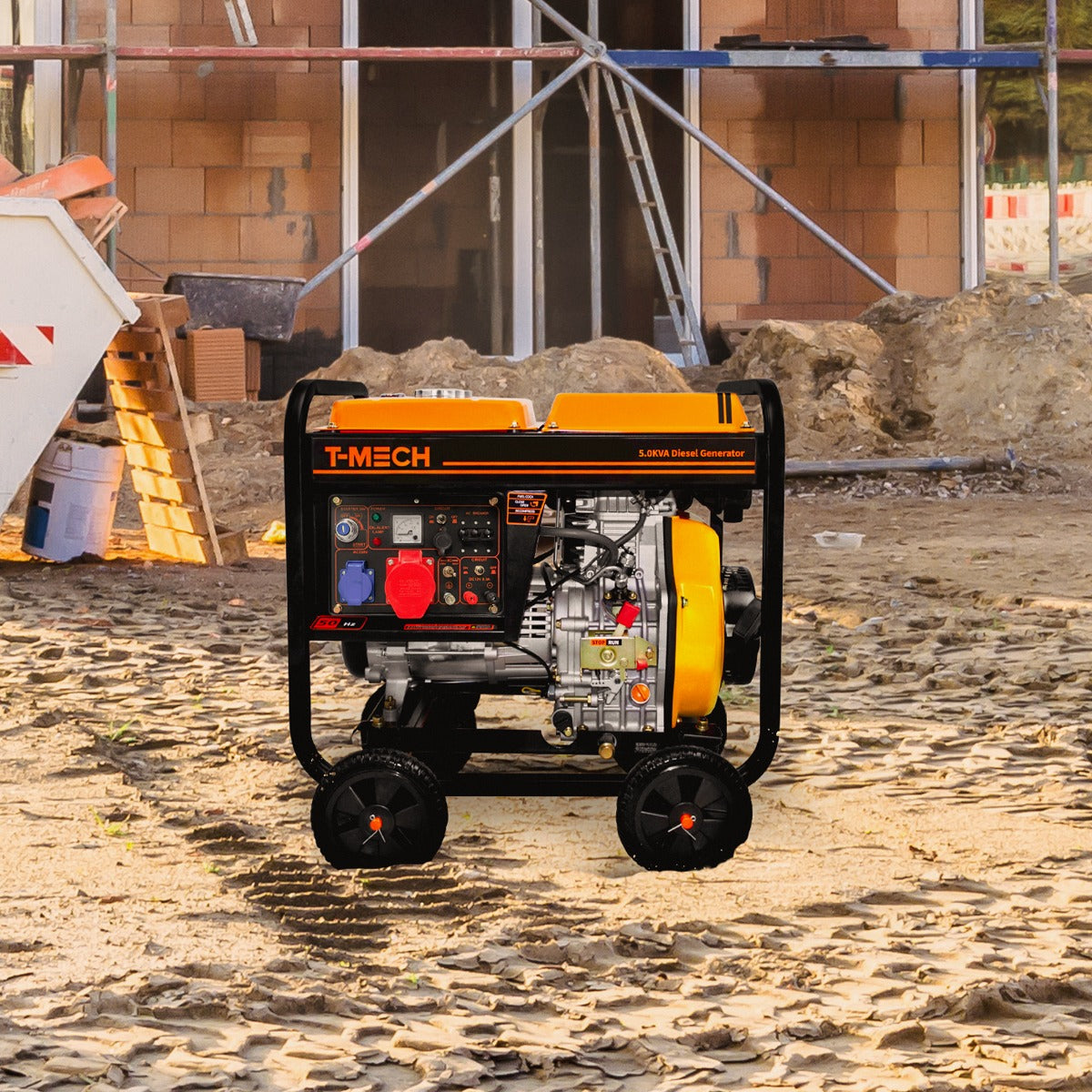 Offener T-Mech Dieselgenerator 5kVA in leuchtendem Gelb und Schwarz, robustes Design mit großen Rädern, ideal für Baustellen und mobile Stromversorgung