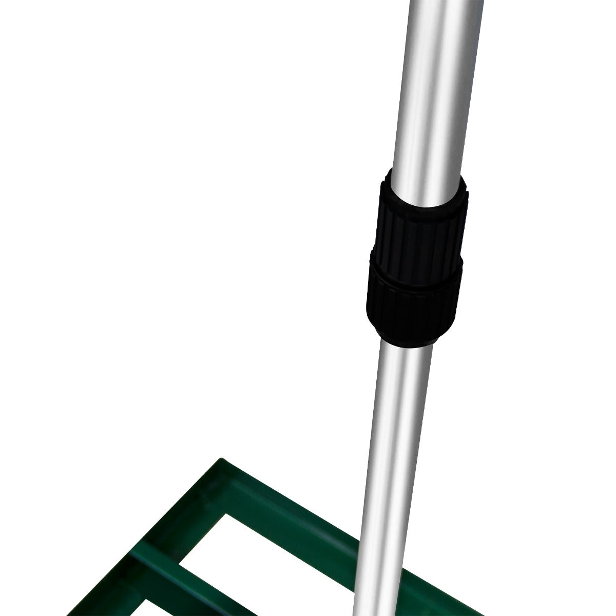 Grüner T-Mech Rasenrakel mit 50 cm breiter, stabiler Kunststofffläche und einem robusten, silbernen Aluminiumgriff für einfache Handhabung