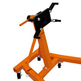 Robuster T-Mech Motorständer in leuchtendem Orange mit schwarzem Halter, ideal für die Unterstützung von Motoren bis 900 kg, mobil auf Rollen