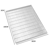 Verzinkter Gitterrost in rechteckiger Form, 1000mm x 900mm, mit gleichmäßigen, stabilen Streben und einer Höhe von 3cm, ideal für industrielle Anwendungen