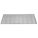 Verzinkter Gitterrost in rechteckiger Form, 800mm x 270mm, mit gleichmäßigen quadratischen Öffnungen und glatter, silberner Oberfläche