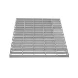 Verzinkter Gitterrost in quadratischer Form, 500mm x 500mm, mit gleichmäßigen, rechteckigen Öffnungen und glatter, silberner Oberfläche