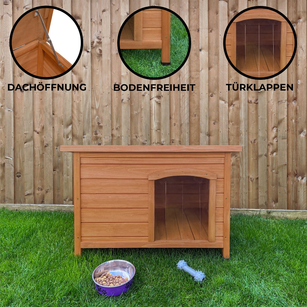 Kleine Hundehütte aus Holz mit Dachöffnung, Bodenfreiheit und Türklappen, auf grünem Rasen vor einer Holzlattenwand, ideal für kleine Hunde