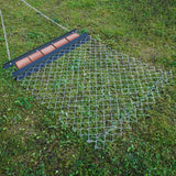 Ketten Wiesenegge aus robustem Metall, 1,5m x 1,2m, mit verzinktem Drahtgitter und stabilen Ketten, ideal für die Bodenbearbeitung auf Wiesenflächen