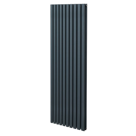 Ovaler Röhrenheizkörper in Anthrazitgrau, 1800mm x 600mm, mit vertikalen Röhren und glatter, moderner Oberfläche für effiziente Wärmeabgabe