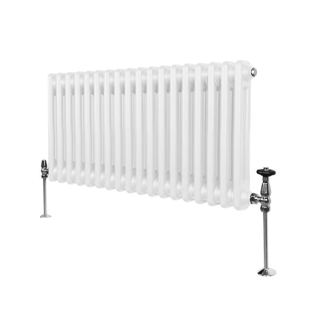 Traditioneller 2-Spalten-Heizkörper in Weiß, 300 x 832 mm, mit glänzender Oberfläche und verchromten Ventilen, ideal für klassische Innenräume