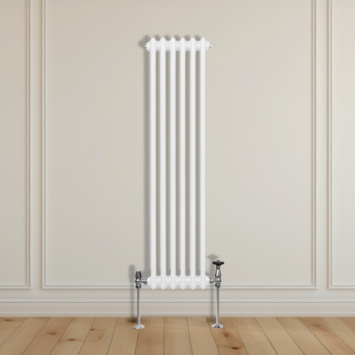 Traditioneller 2-Spalten-Heizkörper in Weiß, 1500 x 292 mm, mit vertikalen Lamellen und verchromten Ventilen, ideal für moderne Innenräume