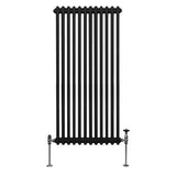 Traditioneller 2-Spalten-Heizkörper in Schwarz, 1500 x 562 mm, mit vertikalen Röhren und verchromten Ventilen, ideal für moderne Innenräume