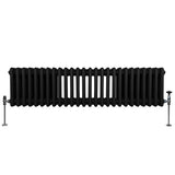 Traditioneller 3-Spalten-Heizkörper in Schwarz, 300 x 1192 mm, mit glatter Oberfläche und robusten, runden Rohren für effiziente Wärmeverteilung