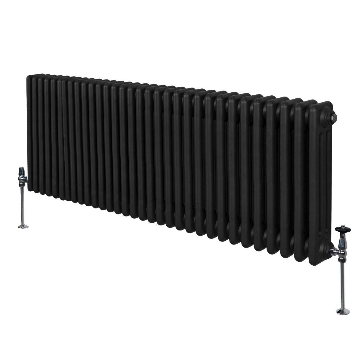 Traditioneller 3-Spalten-Heizkörper in Schwarz, 600 x 1462 mm, mit glatter Oberfläche und robusten, verchromten Ventilen für effiziente Wärmeabgabe