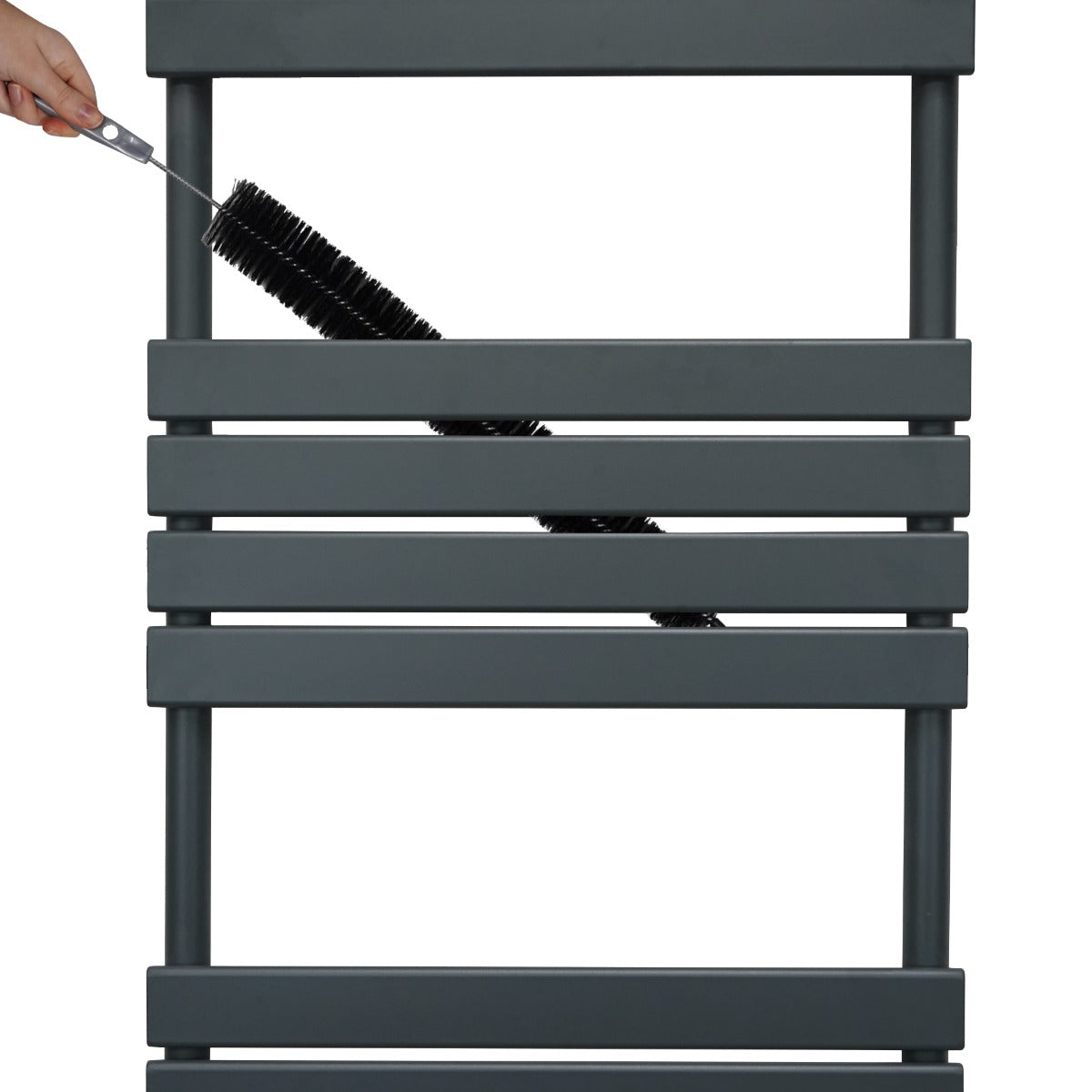 Flachheizkörper für Handtücher in Anthrazitgrau, 1200mm x 500mm, mit glatten, modernen Linien und einem Handgriff zum Reinigen der Lamellen