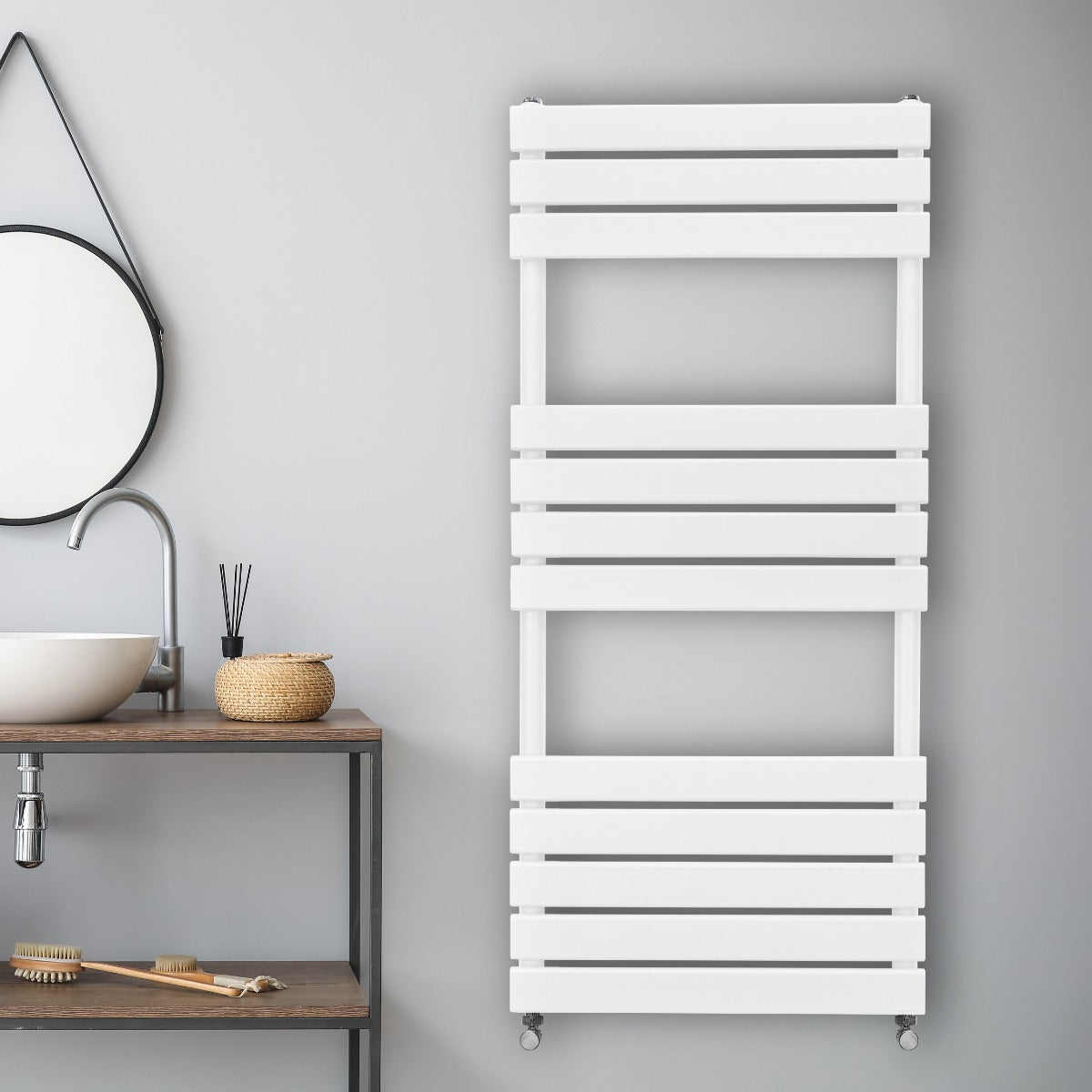 Flachheizkörper für Handtücher in Weiß, 1200mm x 500mm, mit schlankem, modernem Design und glatter Oberfläche, ideal für Badezimmer und Küchen