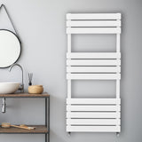 Flachheizkörper für Handtücher in Weiß, 1200mm x 500mm, mit schlankem, modernem Design und glatter Oberfläche, ideal für Badezimmer und Küchen